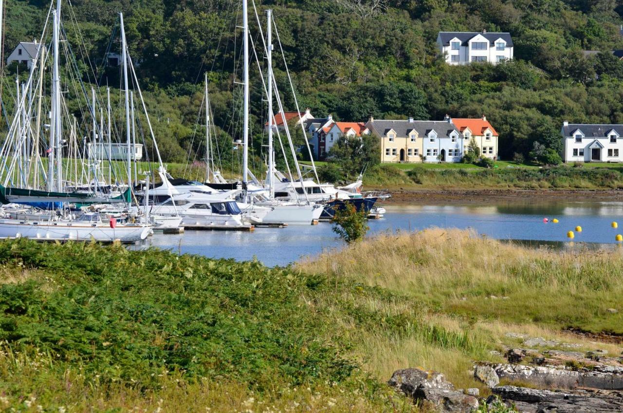 Craobh Marina Cottages Craobh Haven エクステリア 写真